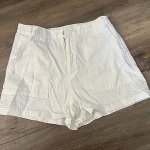Universal Thread Shorts